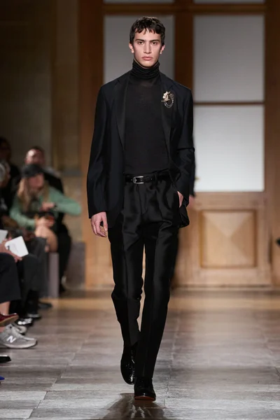 Look 52